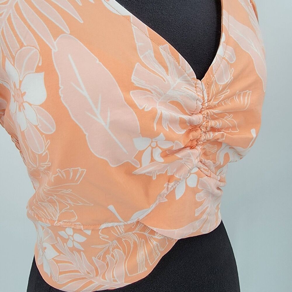 Madden NYC Top Juniors Large Crop Puff Sleeves Tie Back Floral Padded NEW - Picture 6 of 10